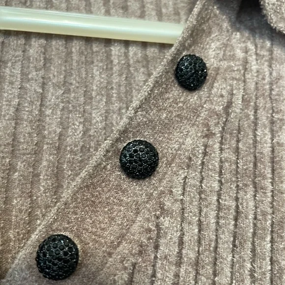 WHBM soft velvety sweater size small - Picture 4 of 6